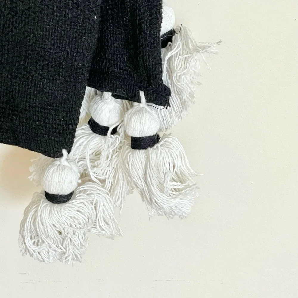NEW Rachael Zoe Halloween Ghost Knit Decorative Throw Blanket 50x60” Black White